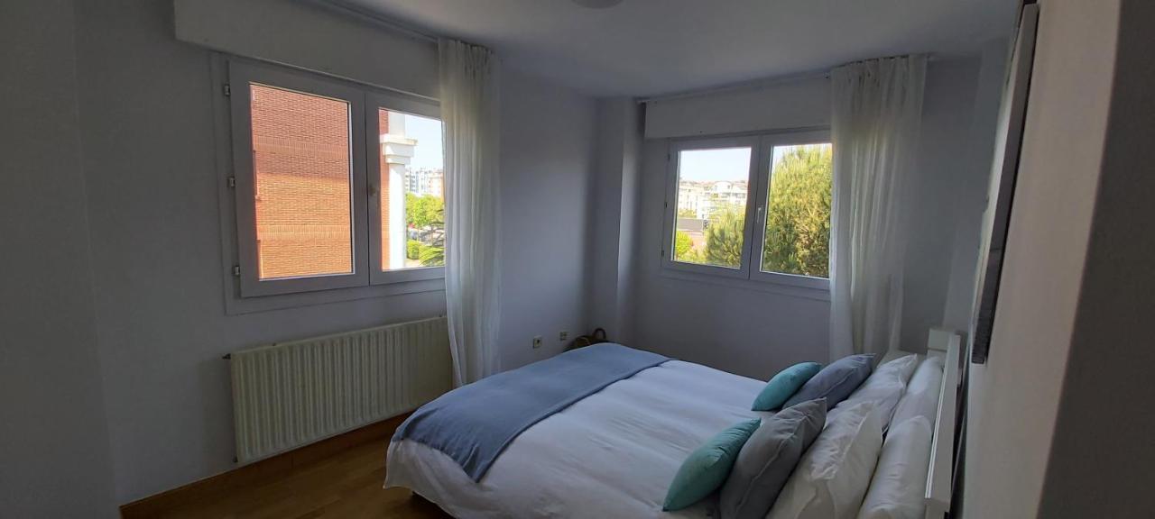 Valdenoja-Sardinero Apartment Suite Beach Σανταντέρ Εξωτερικό φωτογραφία