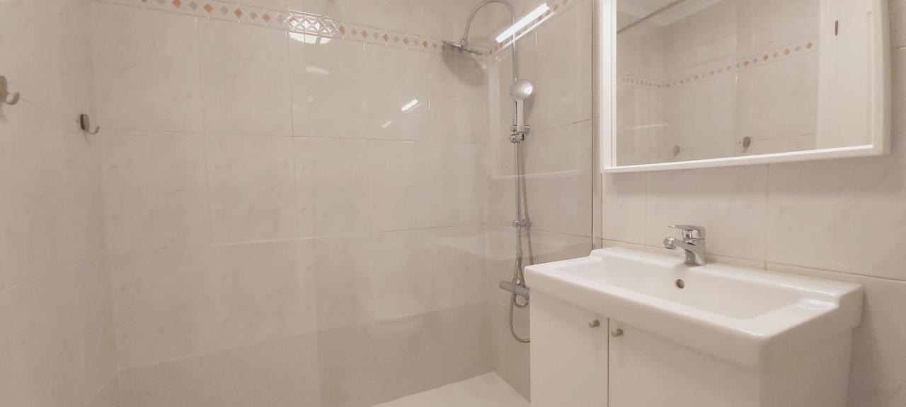 Valdenoja-Sardinero Apartment Suite Beach Σανταντέρ Εξωτερικό φωτογραφία