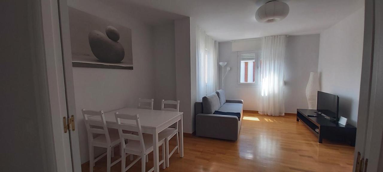 Valdenoja-Sardinero Apartment Suite Beach Σανταντέρ Εξωτερικό φωτογραφία